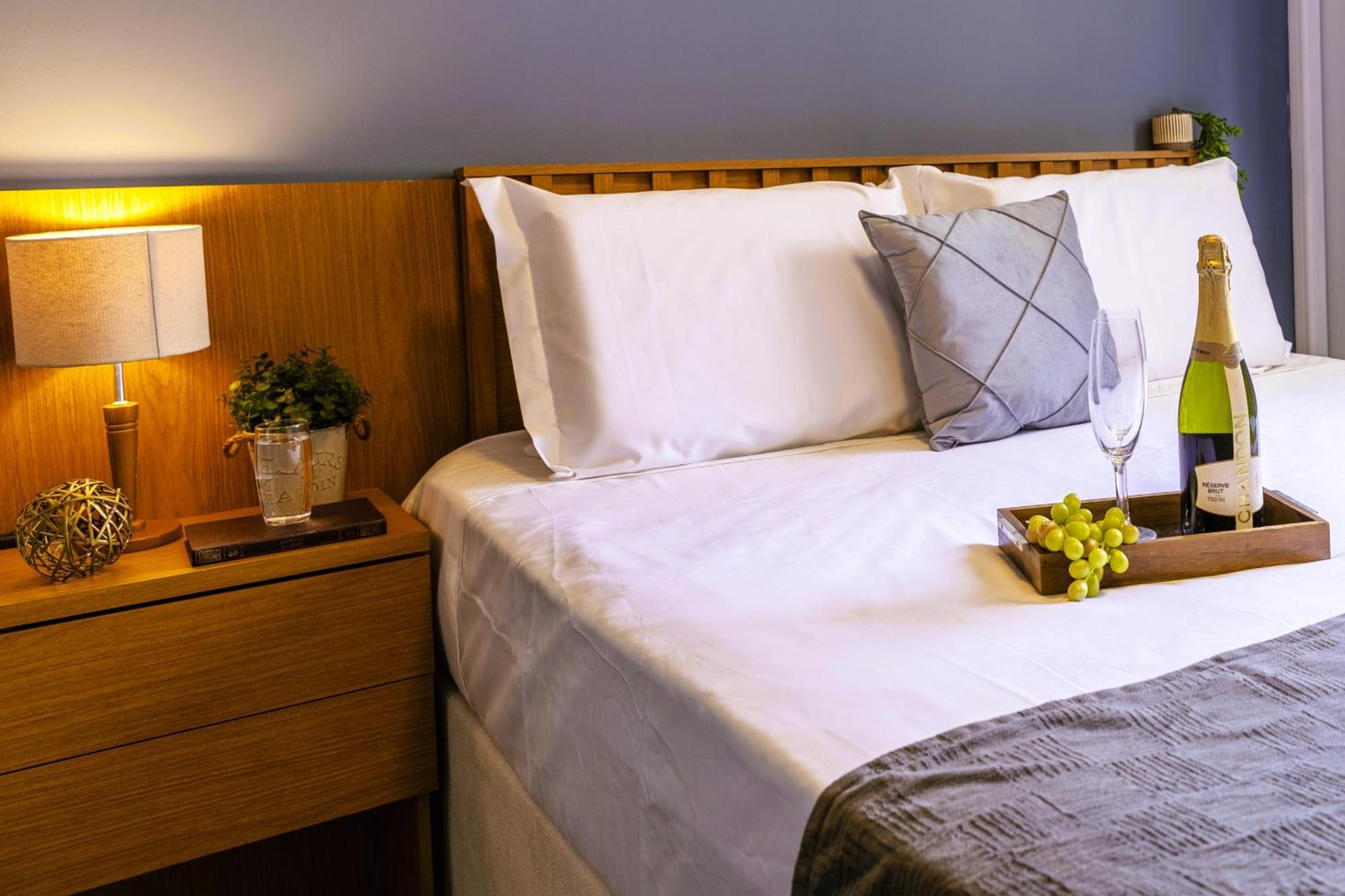 Piscina, Academia, Ac, Vaga | Brazilian Corner Apartment