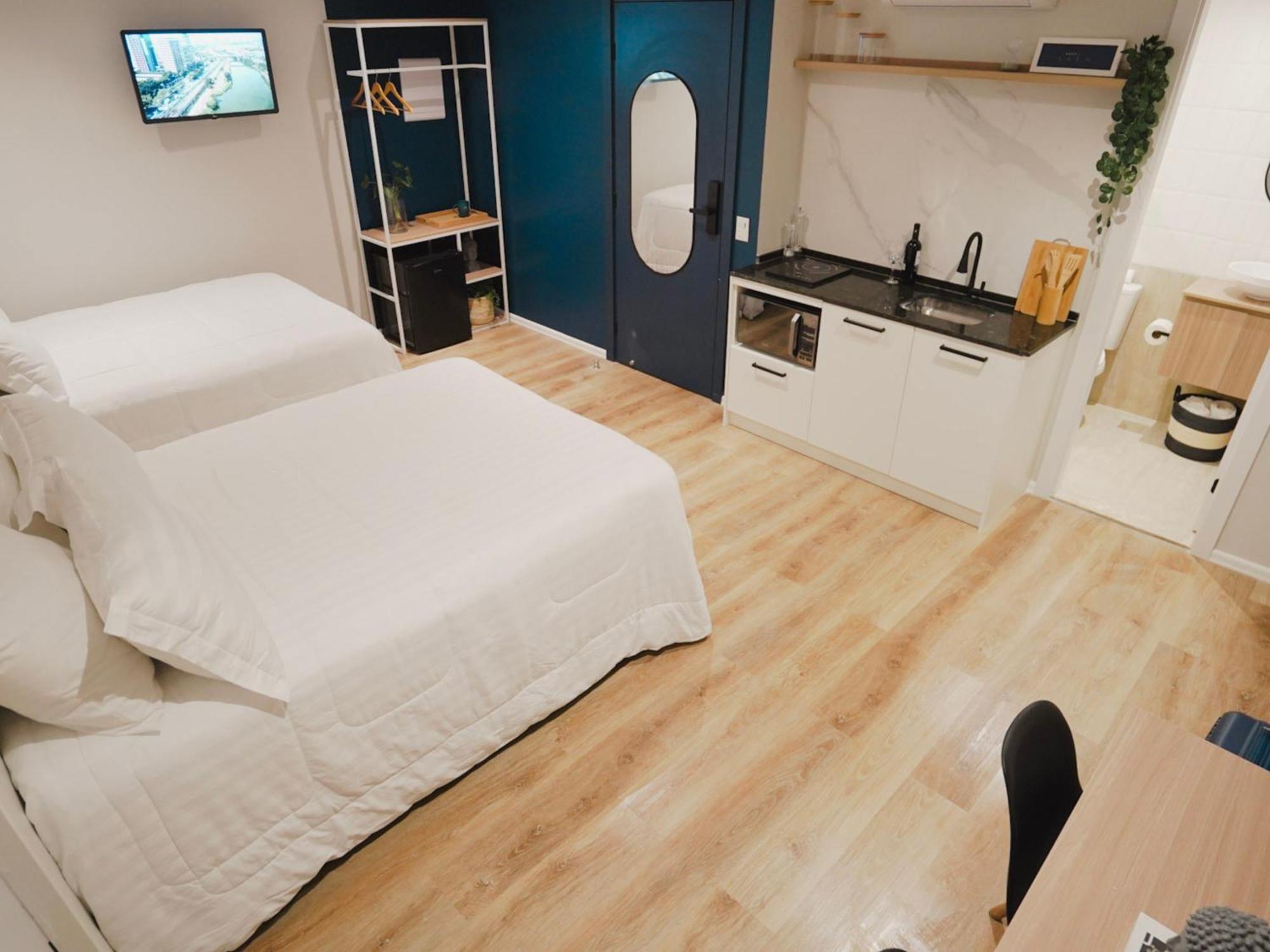 Aparthotel Ape Bras - Shopping Plaza Polo Soft Opening