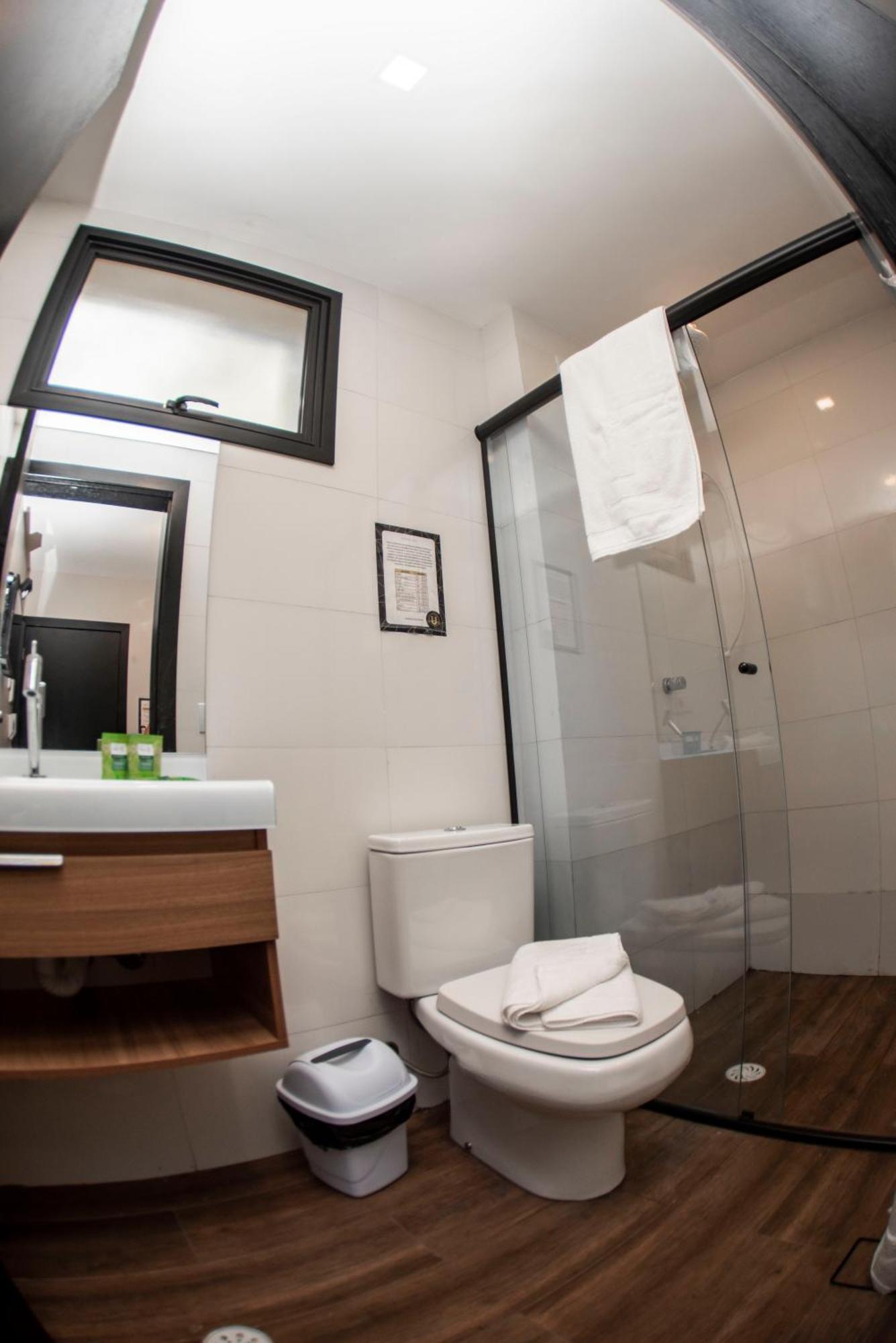 Uny Bras Otel