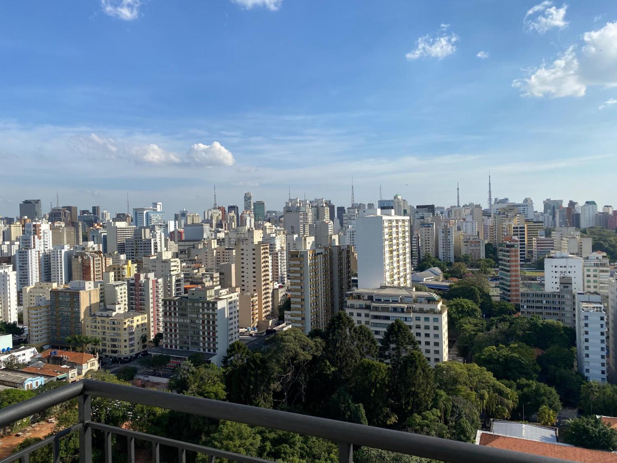 Lindo Em Frente Ao Parque Augusta Sao Paulo