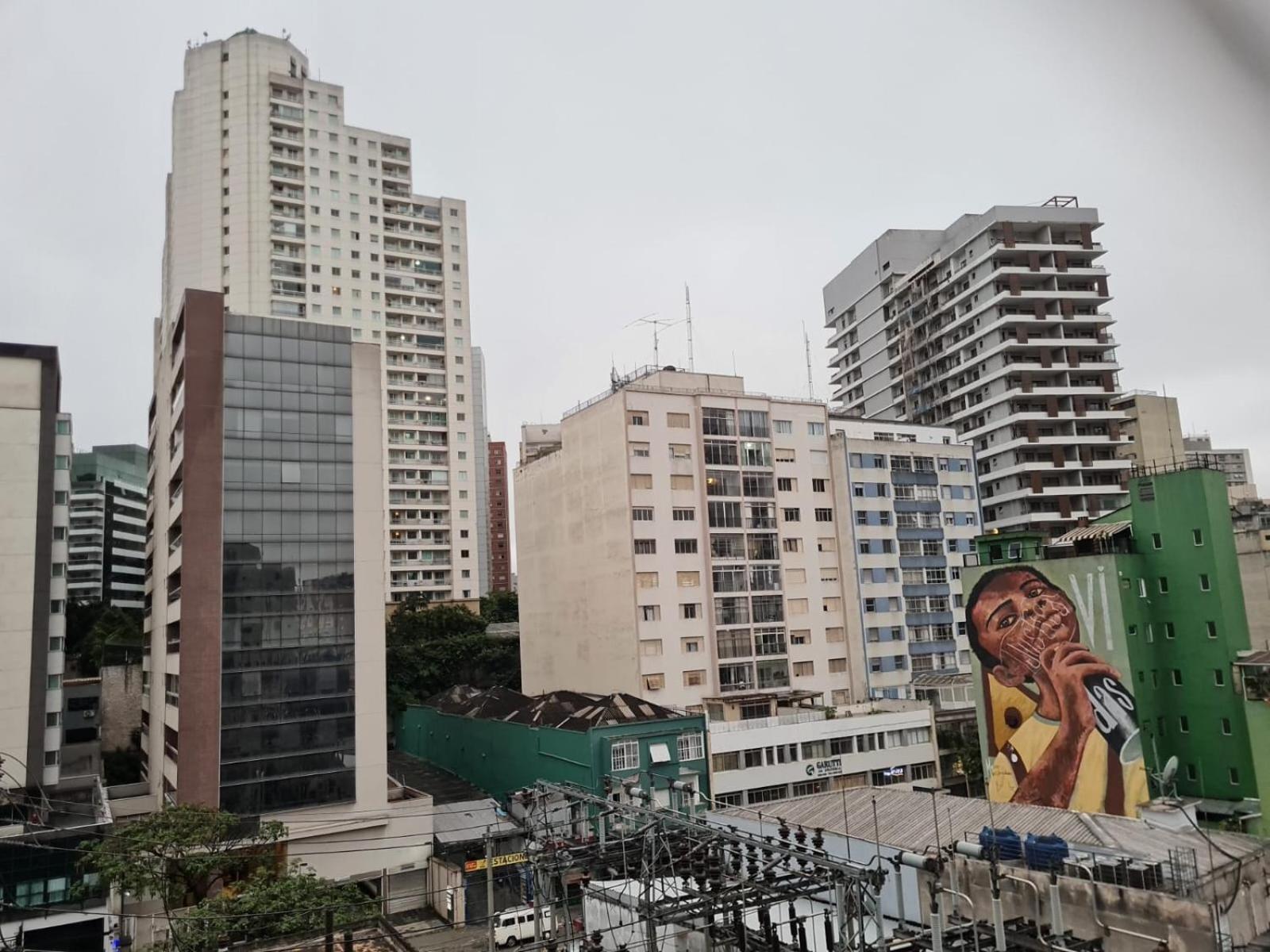 Apto Frei Caneca Prox Av Paulista *