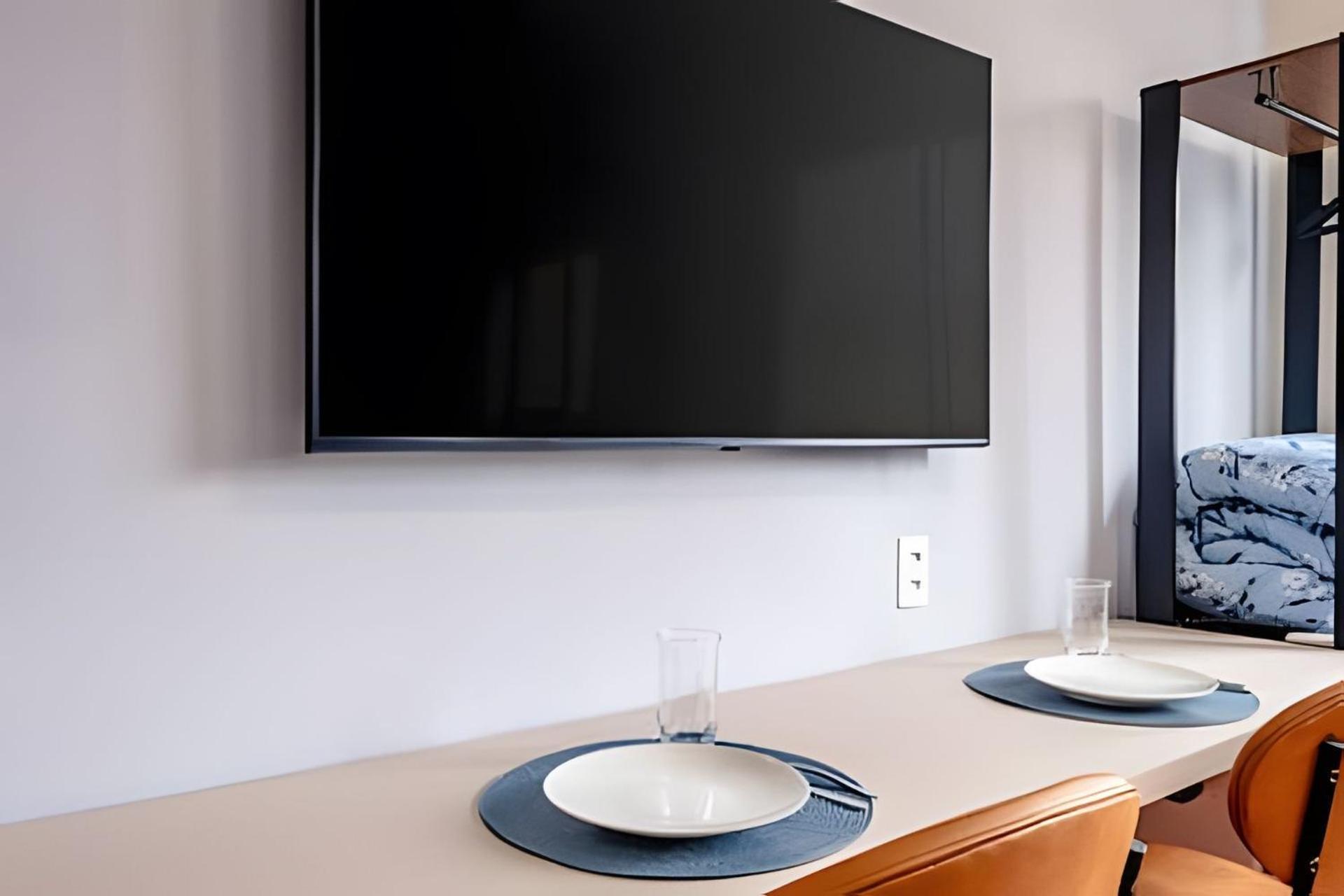 Novo E Amplo Prox. Av Paulista E Hospitais Apartment