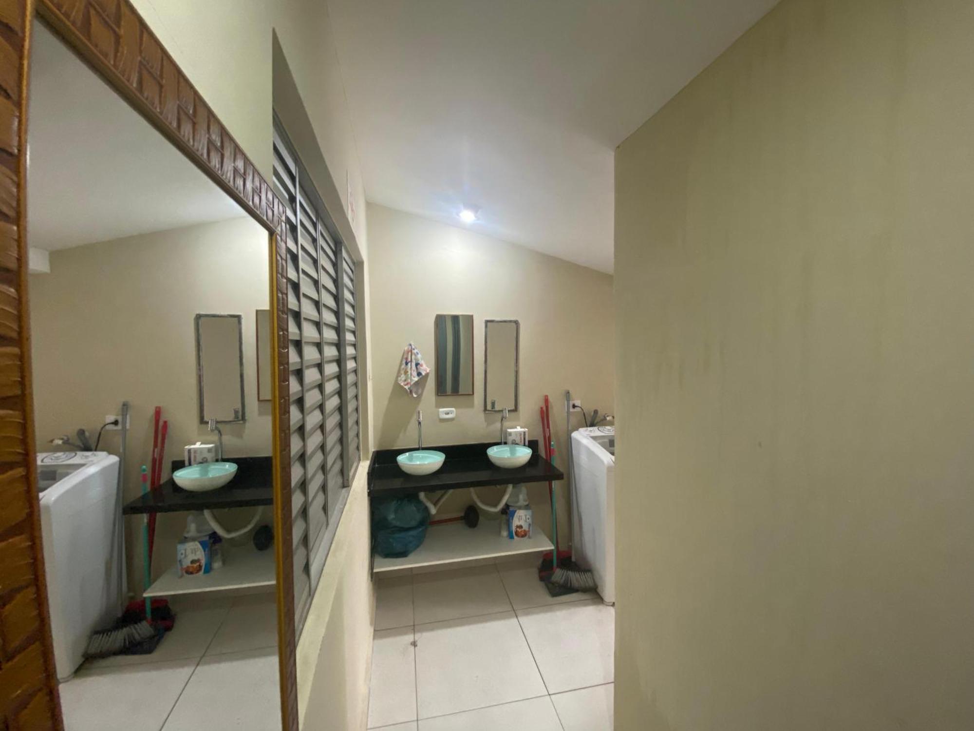 Quarto Feminino Proximo Ao Metro Expo