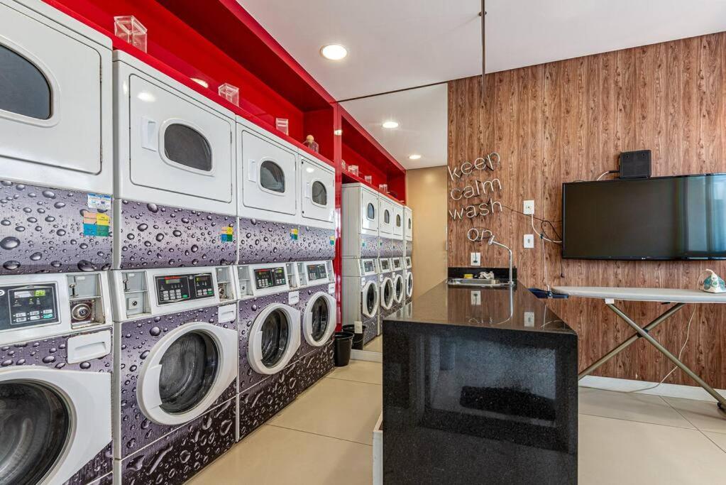 Apartamento Lindo Apto Studio Na R Augusta Para 3 Pessoas, Com Estacionamento! *
