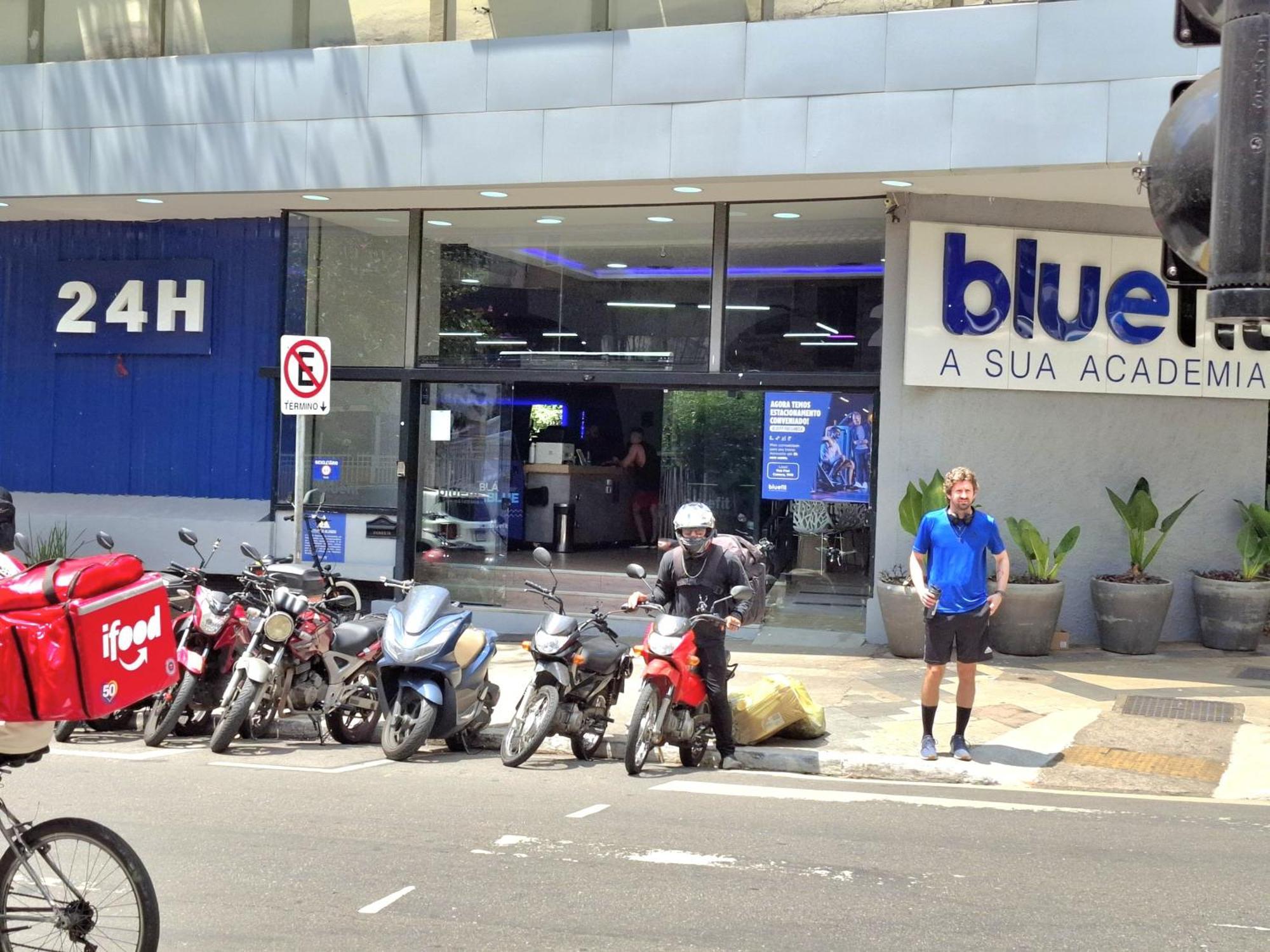 Ap 313 - A Poucos Passos Da Avenida Paulista!