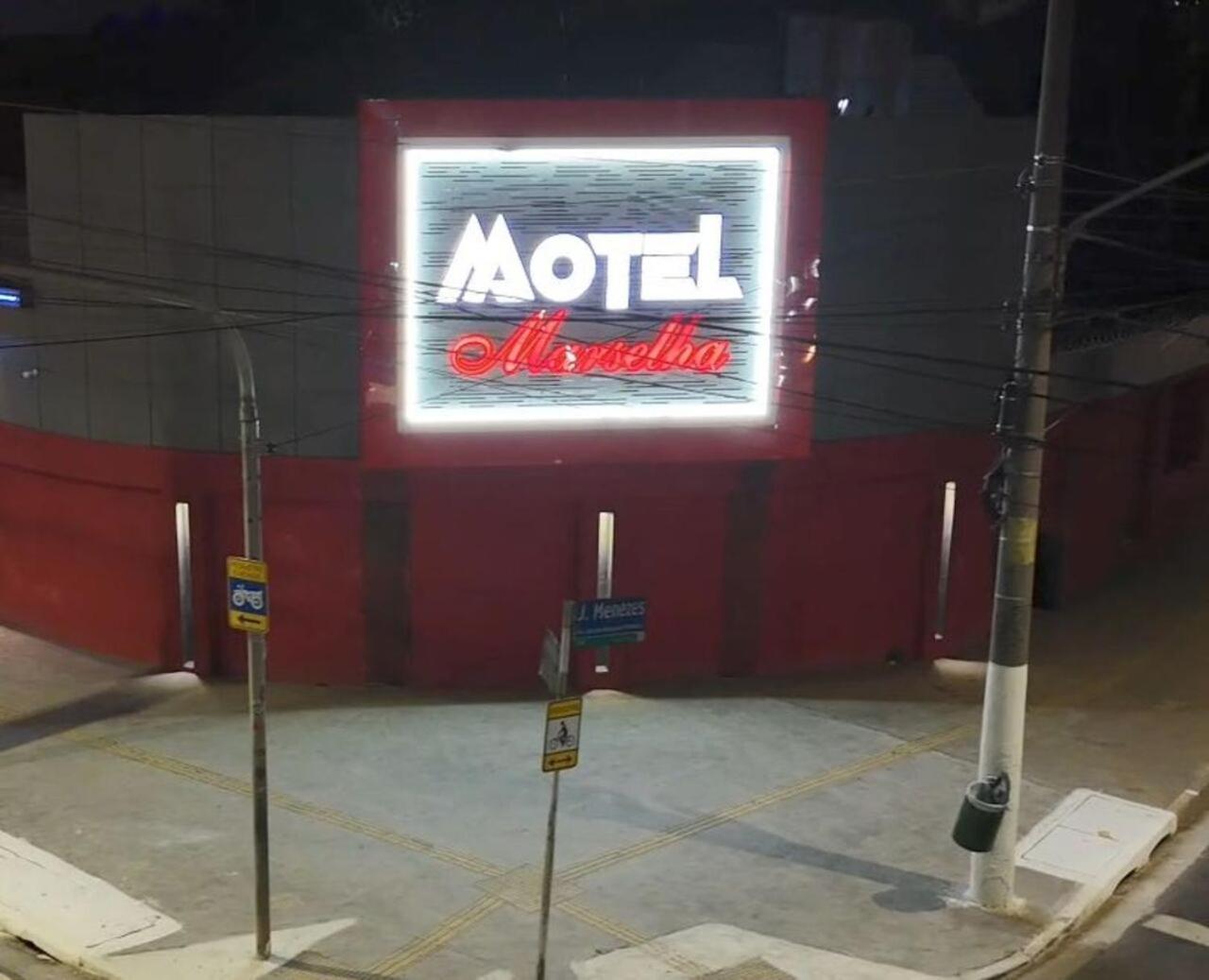 Marselha 2 Love hotel *