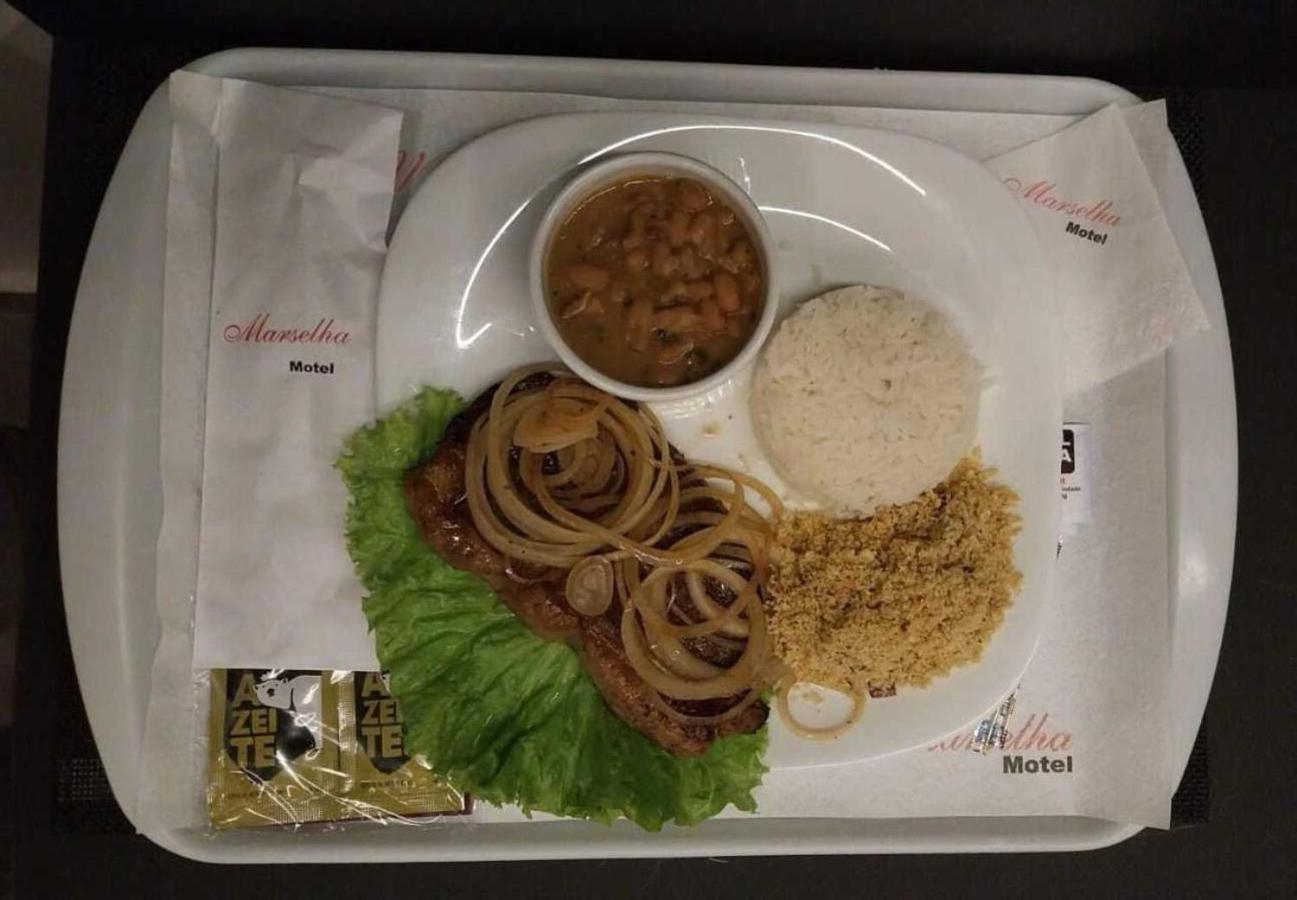 Yetişkin Oteli Marselha 5 *