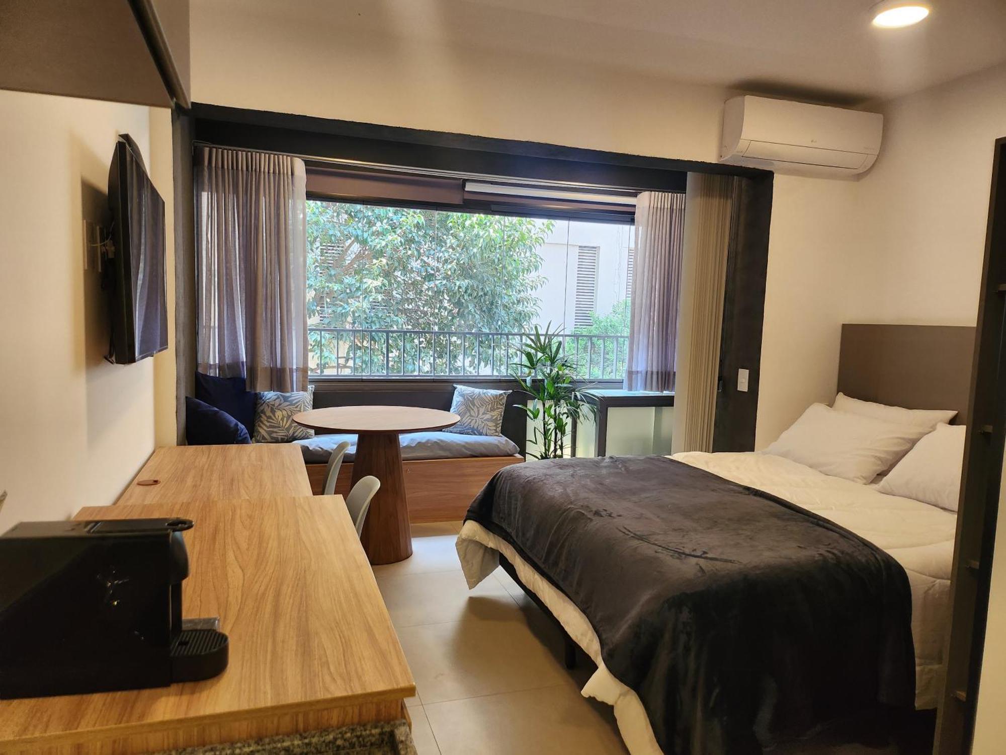 Pinheiros Inteiro, Madalena & Jardins 213 São Paulo