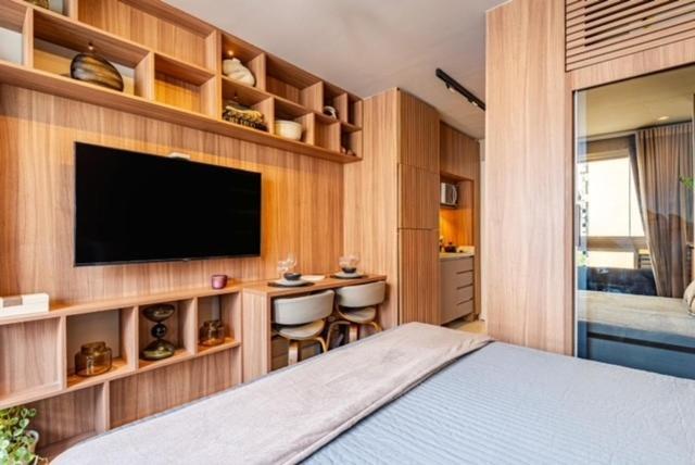 Apartamento Lindo Apto Studio Na R Augusta Para 3 Pessoas, Com Estacionamento!