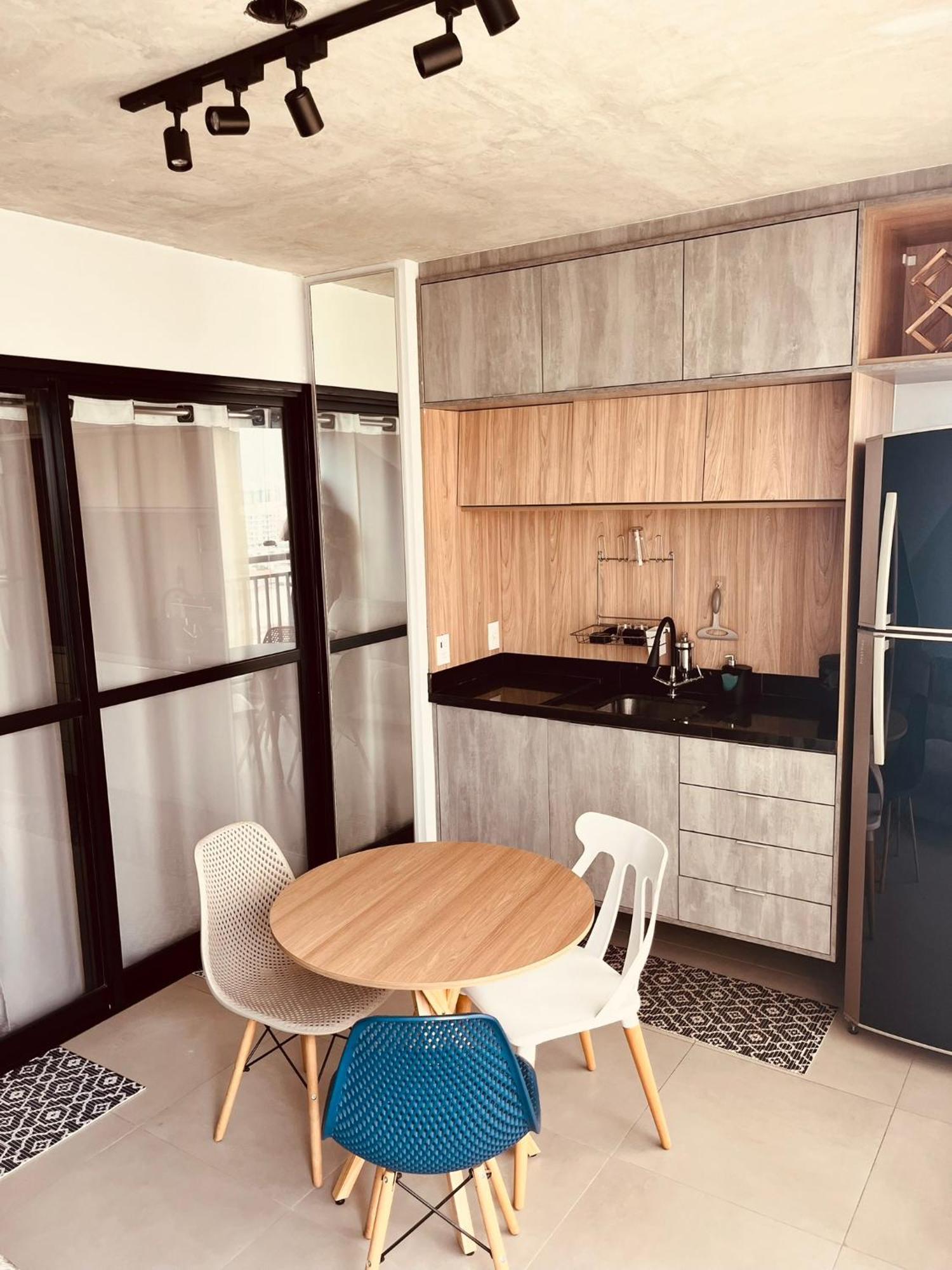 Apartamento Moderno No Centro - Check-in Digital E Wi-fi Rapido