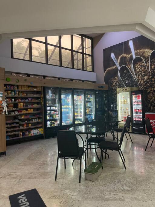Flat Moema Com Varanda,lazer,servicos E Vaga Apartment *