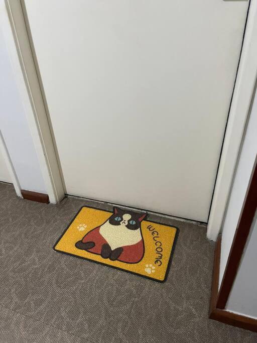 Flat Moema Com Varanda,lazer,servicos E Vaga