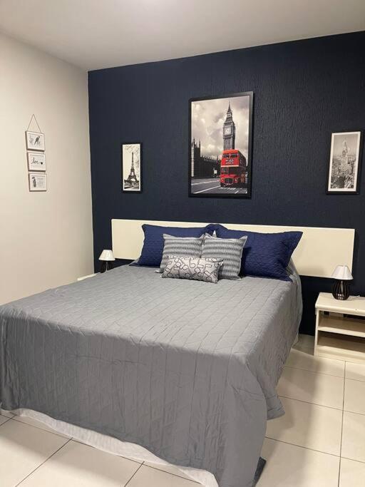 Flat Moema Com Varanda,lazer,servicos E Vaga Sao Paulo