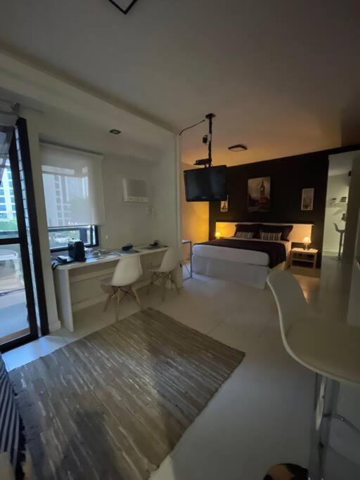 Apartment Flat Moema Com Varanda,lazer,servicos E Vaga Sao Paulo