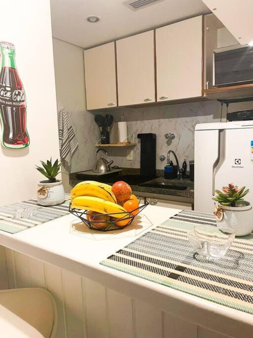 Flat Moema Com Varanda,lazer,servicos E Vaga *