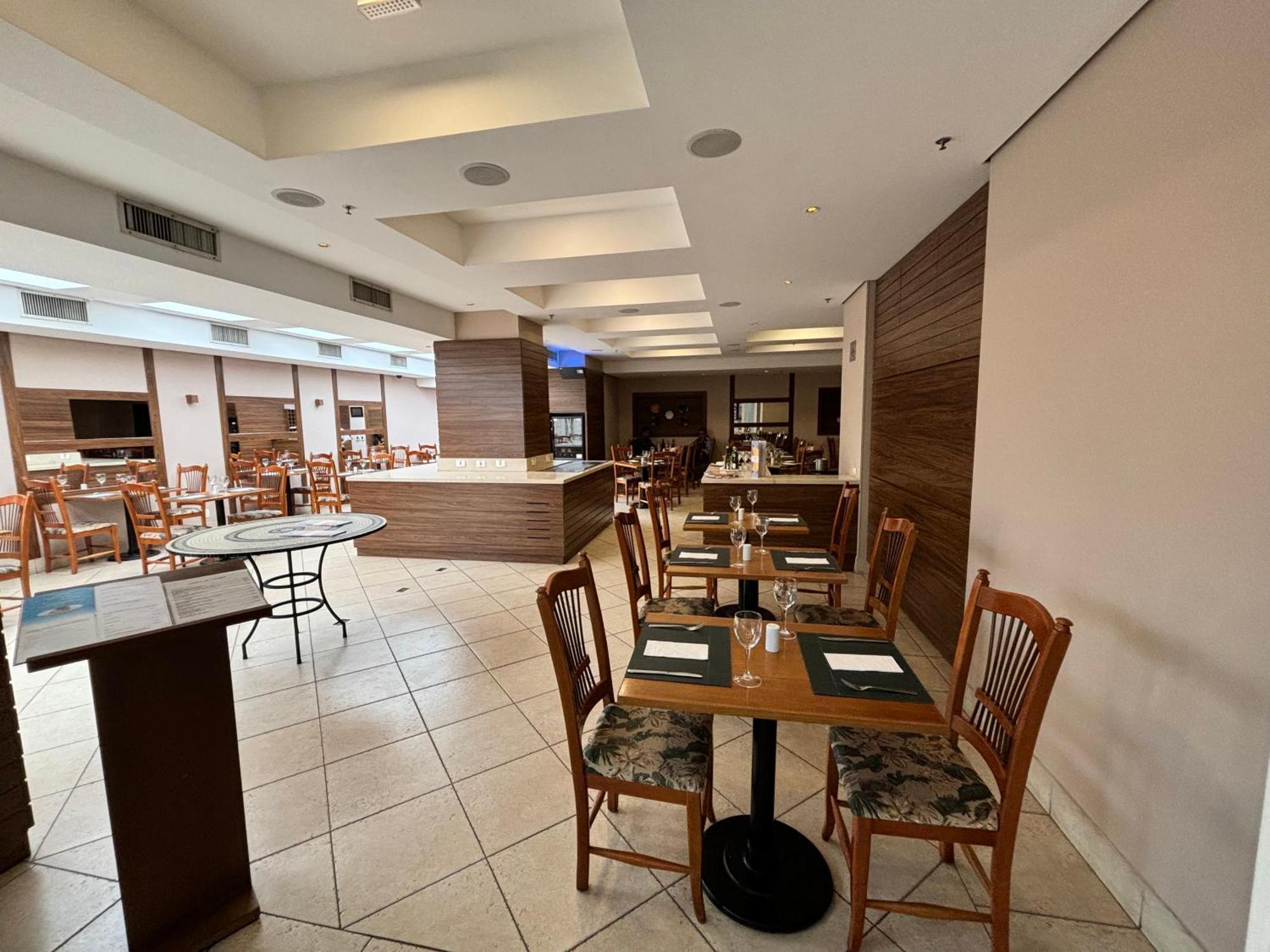Hotel Flat Estaza Executive Moema Ibirapuera Com Garagem Piscina 202 4*