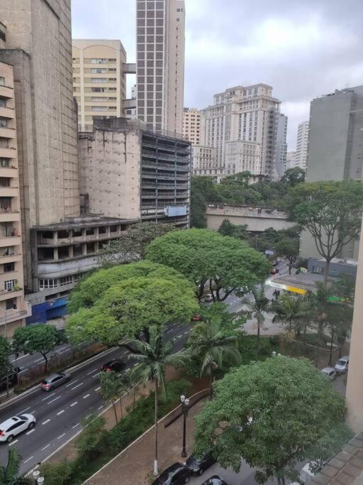 Elegante - Garagem - Ao Lado Metro Apartment