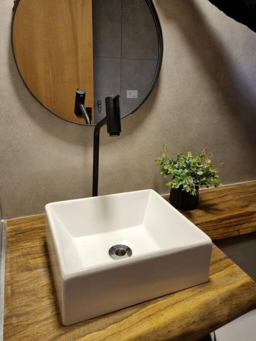 Apartment Elegante - Garagem - Ao Lado Metro