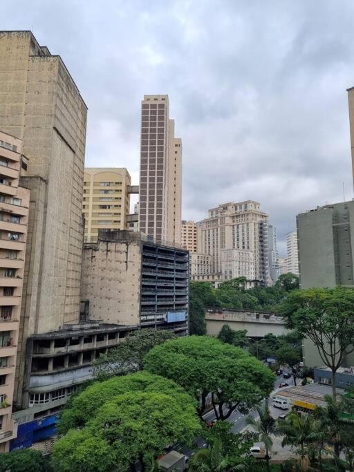 Elegante - Garagem - Ao Lado Metro Sao Paulo