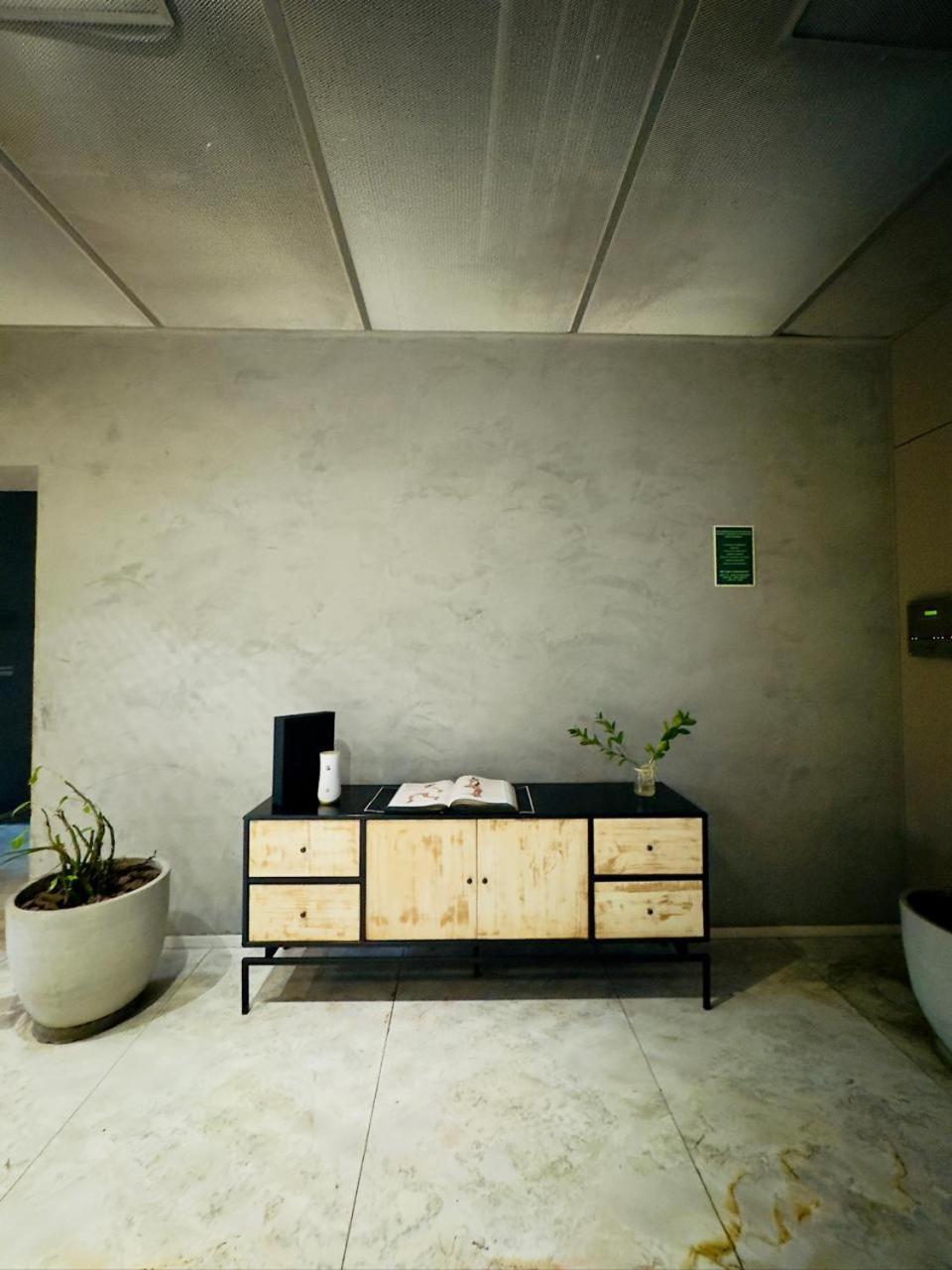 Apartamento Flat Confortavel E Espacoso Na Frei Caneca! São Paulo