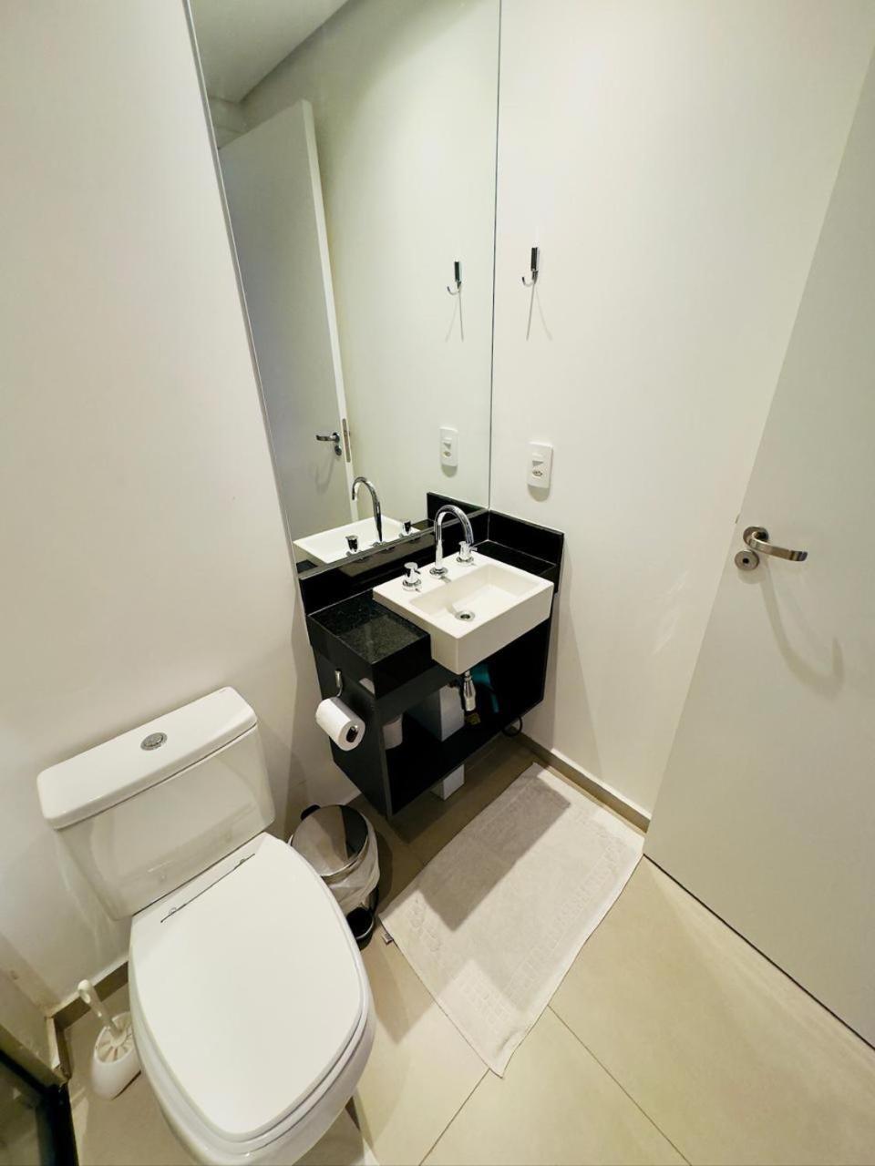 Flat Confortavel E Espacoso Na Frei Caneca! Apartamento *