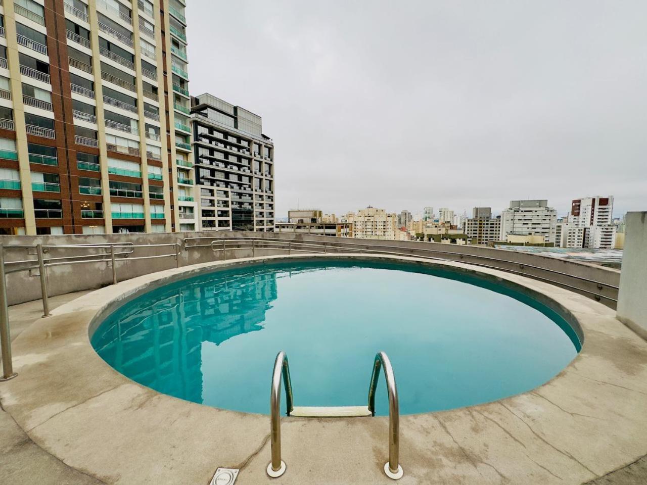 Apartamento Flat Confortavel E Espacoso Na Frei Caneca! *