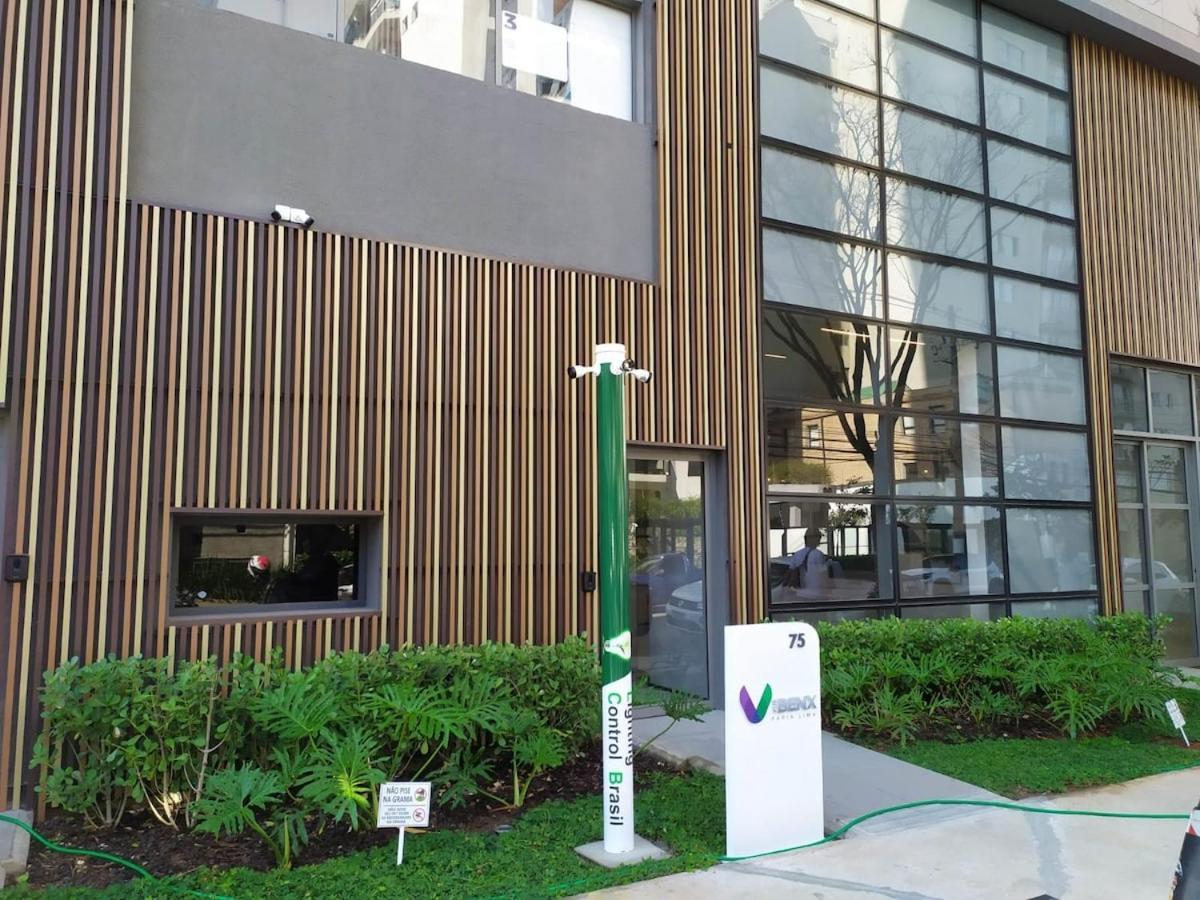 Fl1705 | Ape Na Faria Lima C/ Piscina Academia Metro Daire *