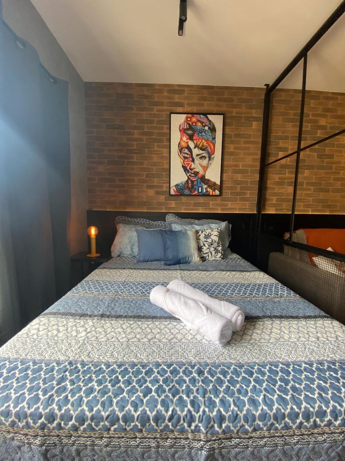 F1407 - 5 Stars: Industrial Loft Frei Caneca | Paulista Apartment