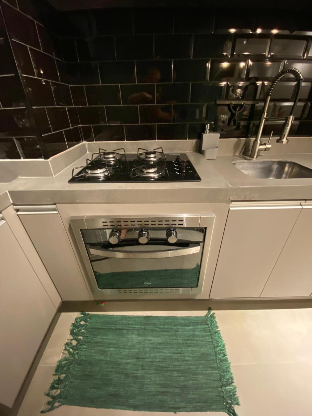 Apartment B714 - Excellent Location - Downtown