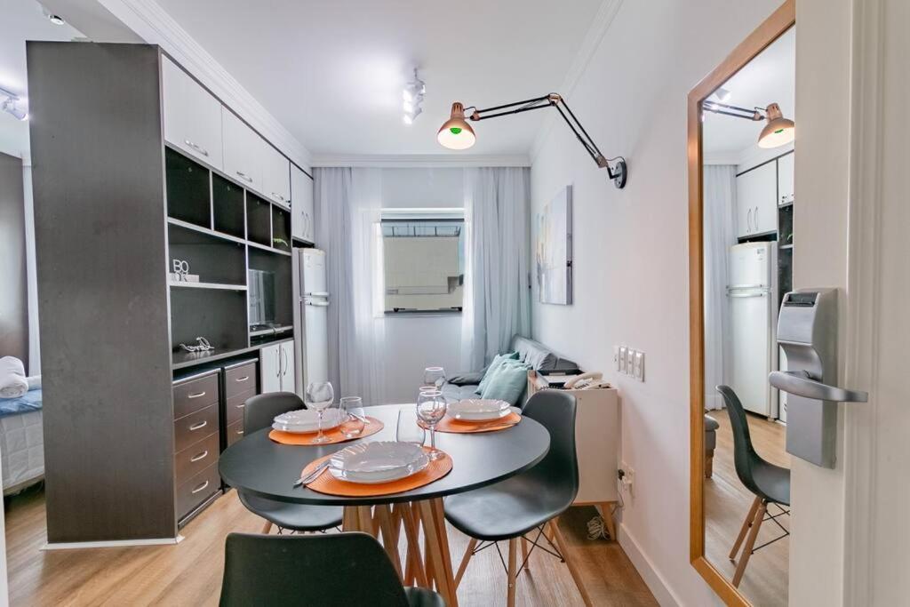 Apartment Lindo Flat Em Pinheiros Na Rua Oscar Freire E Proximo Hospital Clinicas Sao Paulo