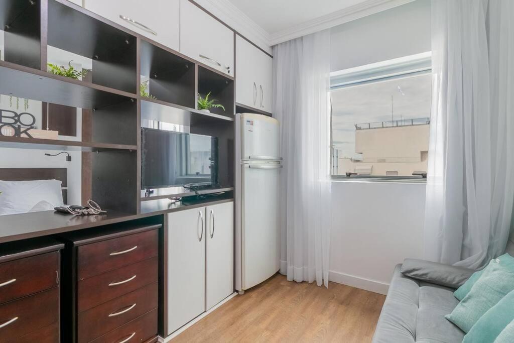 Lindo Flat Em Pinheiros Na Rua Oscar Freire E Proximo Hospital Clinicas Apartment