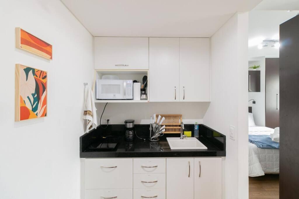 Lindo Flat Em Pinheiros Na Rua Oscar Freire E Proximo Hospital Clinicas Apartment Sao Paulo