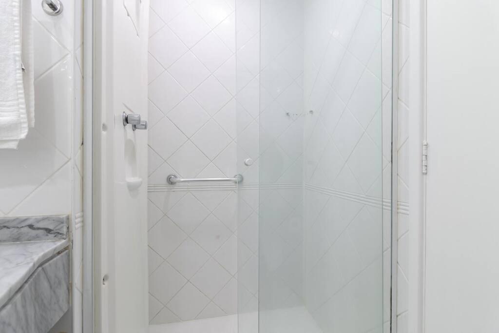 Lindo Flat Em Pinheiros Na Rua Oscar Freire E Proximo Hospital Clinicas Apartment