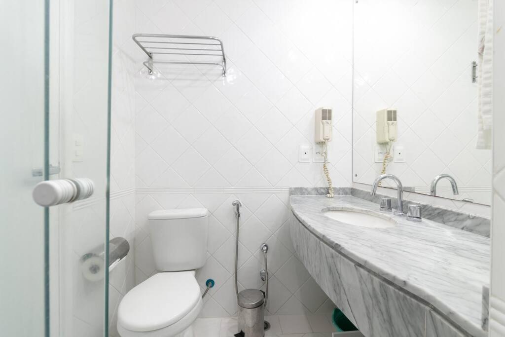 Lindo Flat Em Pinheiros Na Rua Oscar Freire E Proximo Hospital Clinicas * Sao Paulo