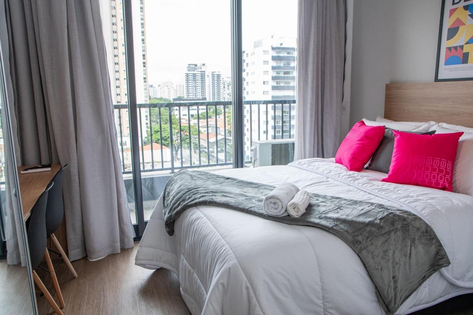 On Alvorada By Housi Apartemen *