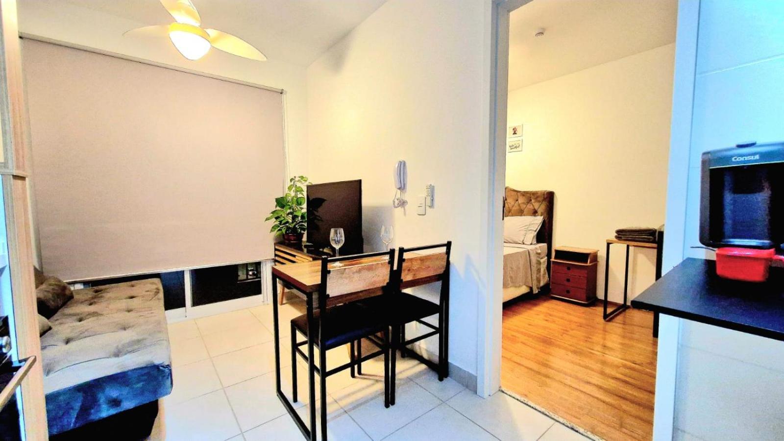 Apartamento Por Do Sol Desde Uma Rede Na Varanda Da Zona Sul