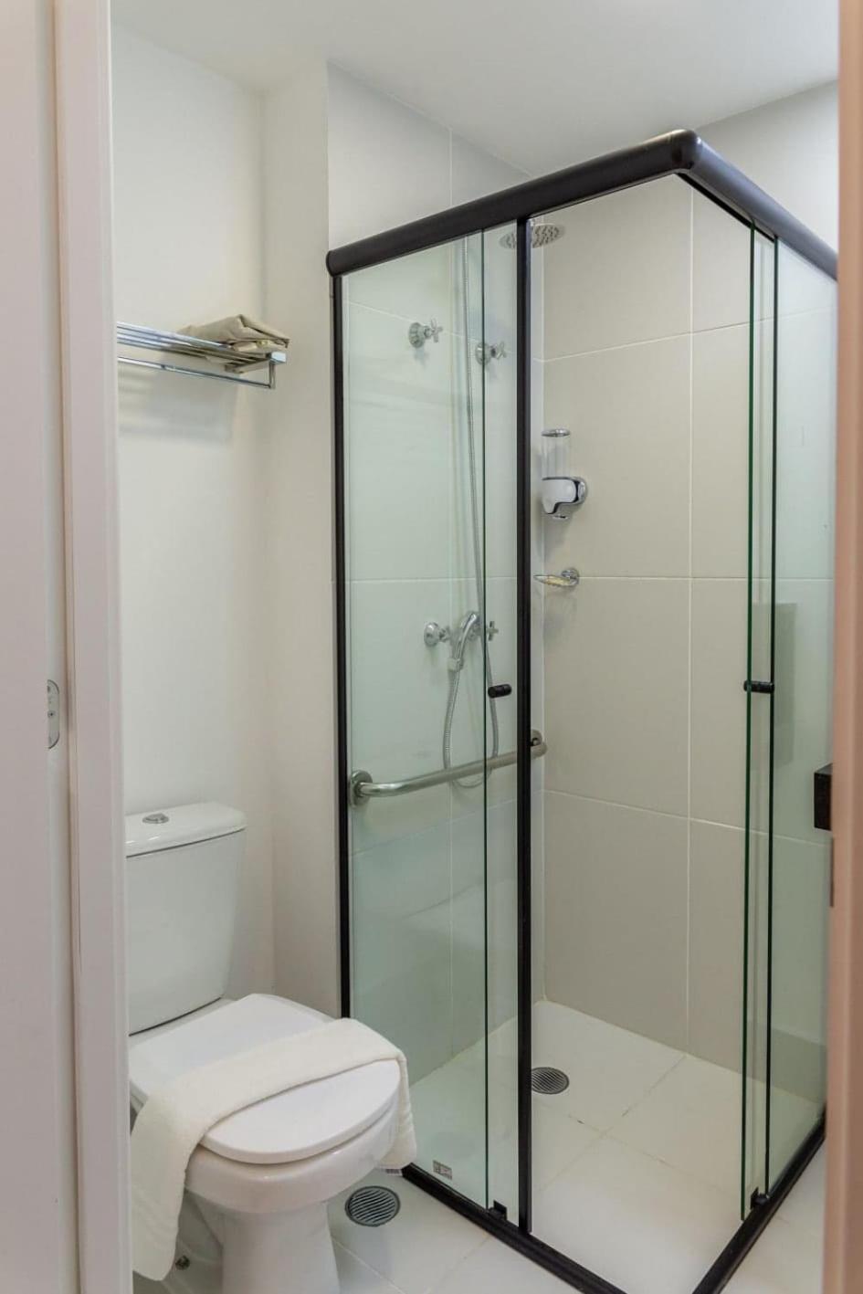 Bhomy Brooklin -suite A 4min Do Metro Brooklin Bur106