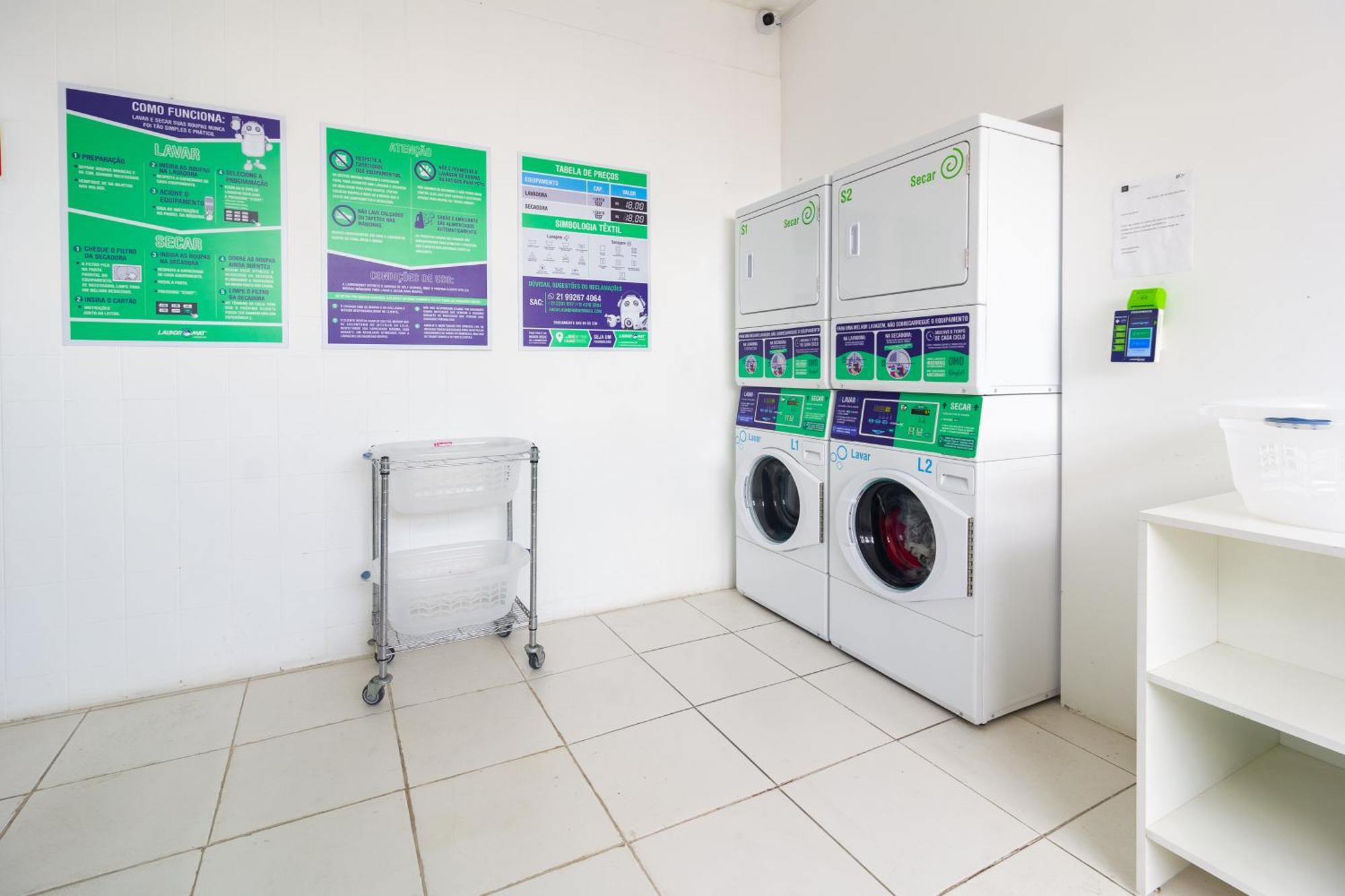 Moema 1 1vaga C/servicos Daire