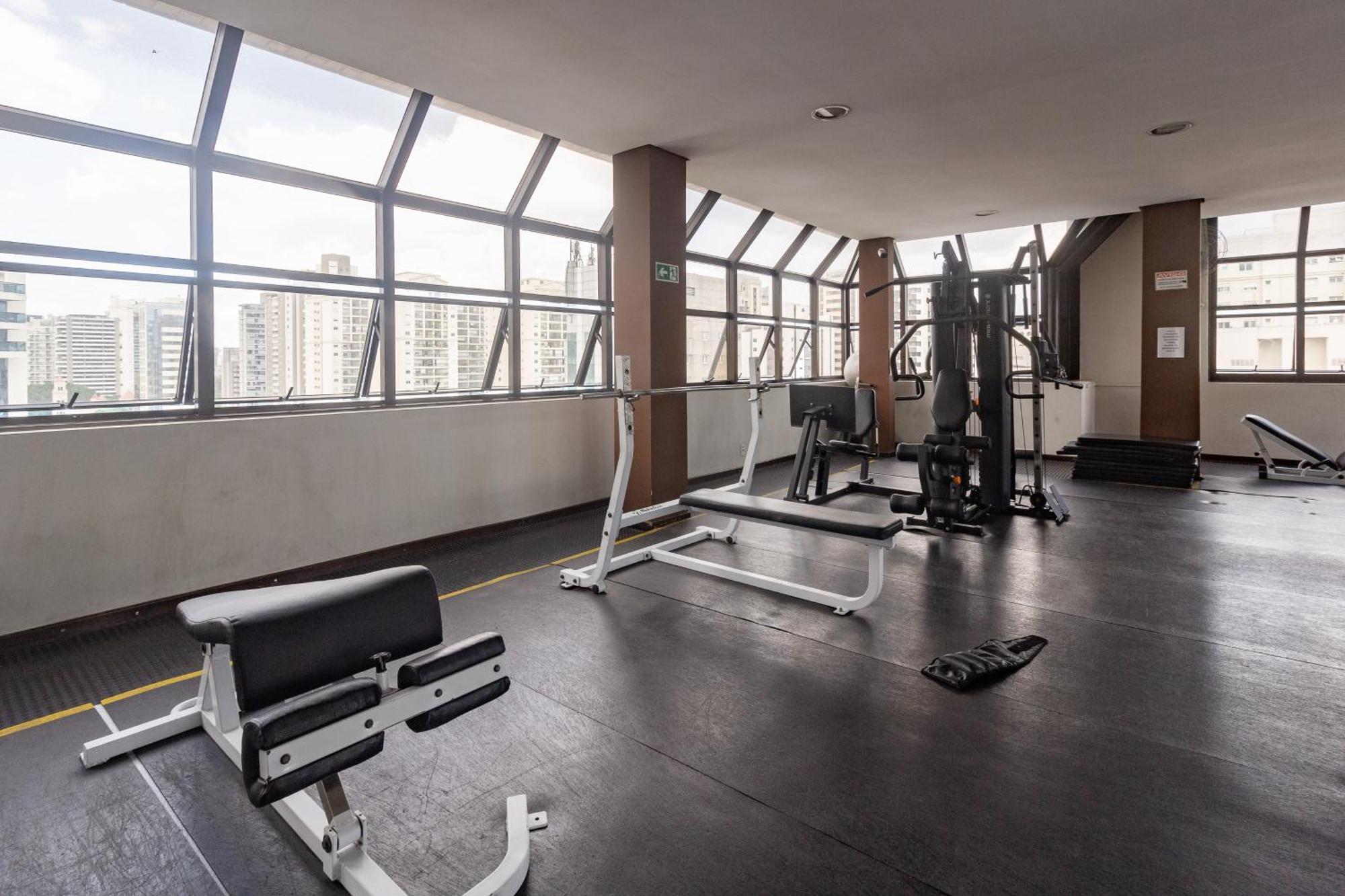 Moema 1 1vaga C/servicos Daire
