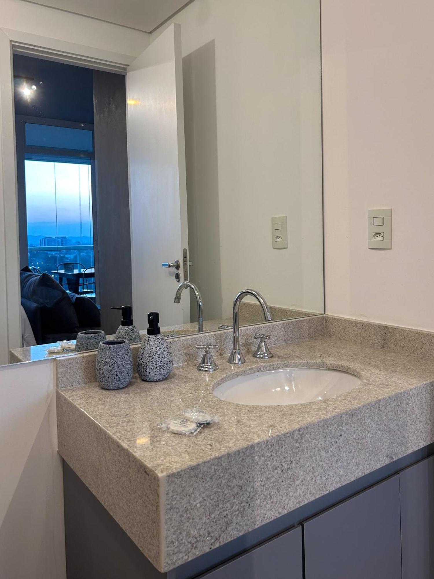 Apartment Apto No Morumbi Com Vista Maravilhosa E Uma Vaga Na Garagem