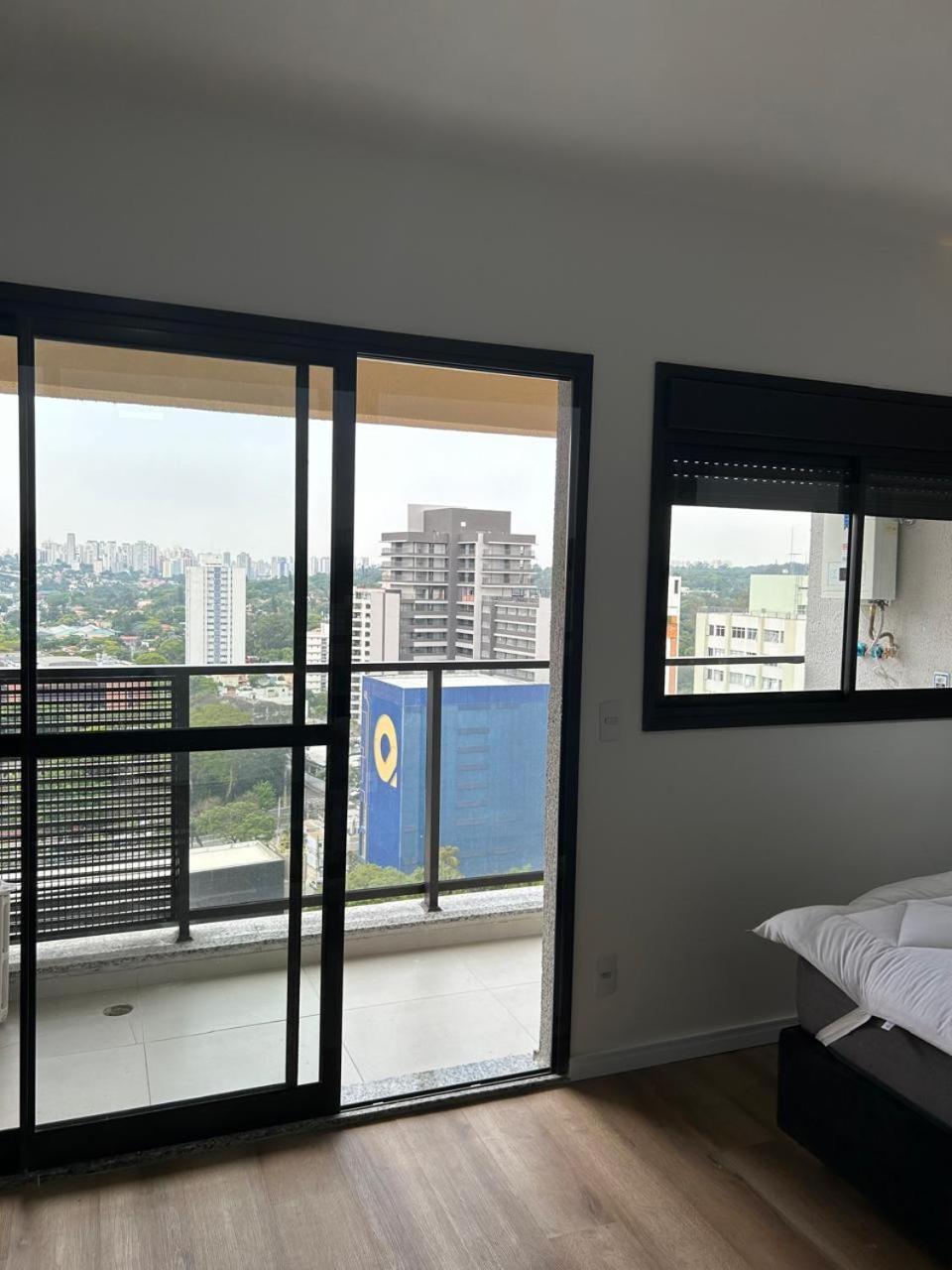 No Brooklin Ao Lado Metro Apartemen