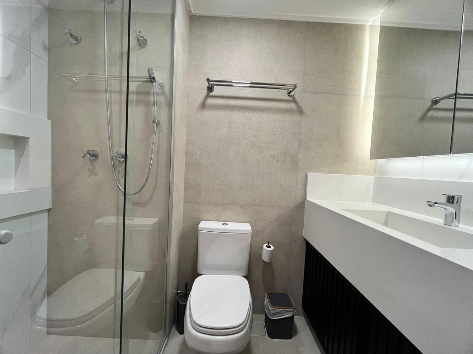 Apartment 210 - Luxurious & Stylish Fot Up To 4 Guests *