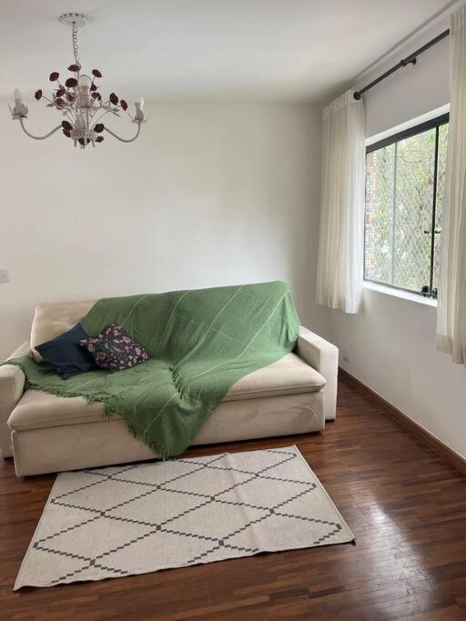 Apartamento Charme E Mobilidade *