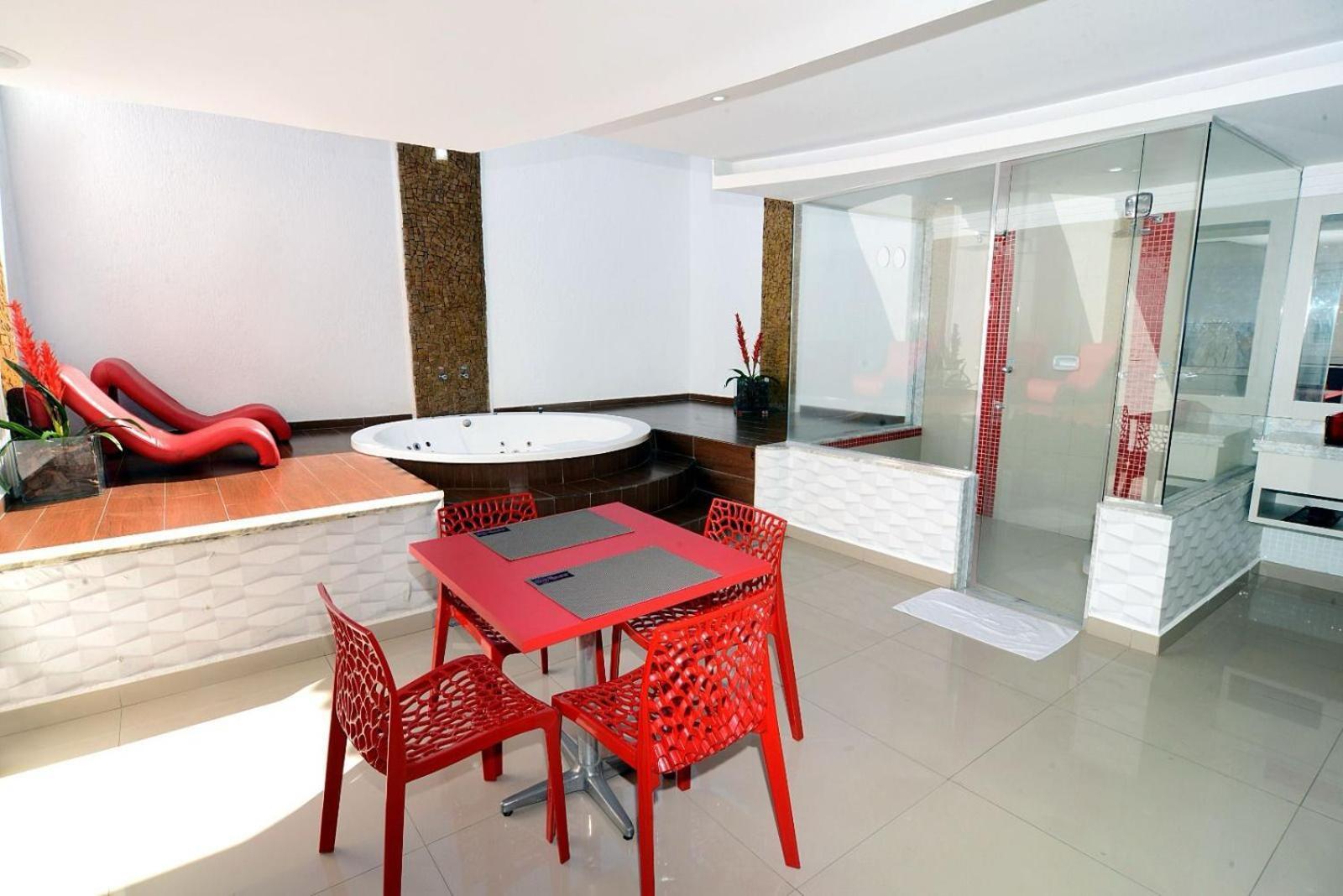 Secrets 6 Love hotel