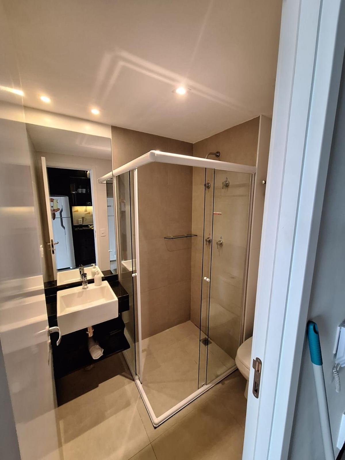 Apartemen Novo Ao Lado Da Av Paulista Com 2 Camas Solteiro Ou 1 Cama Casal *