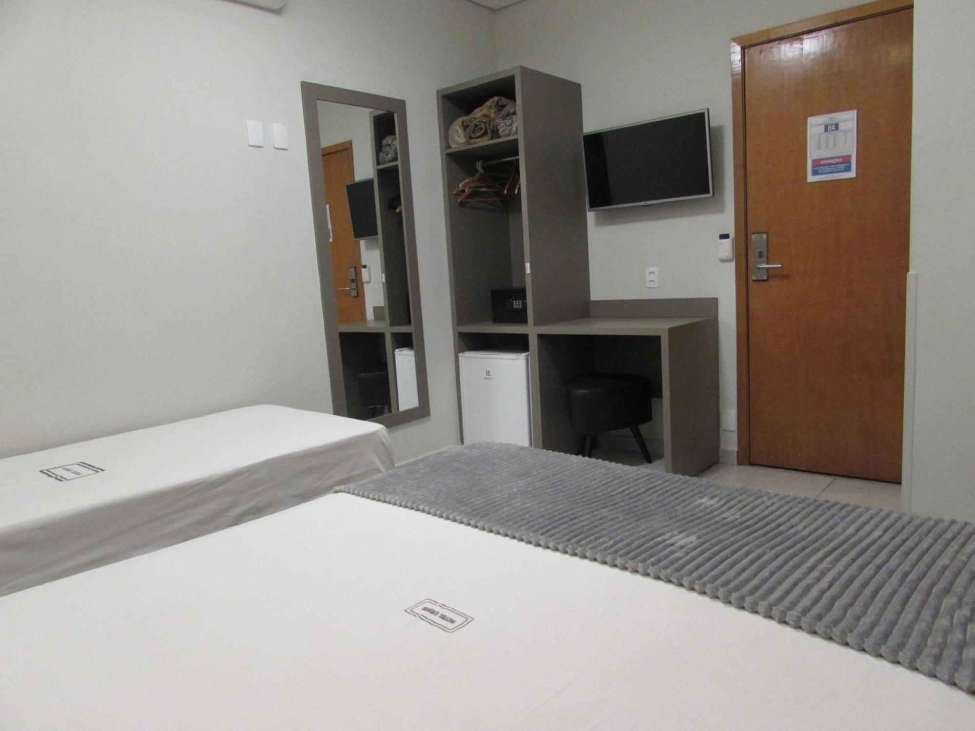 Hotel Urbis: Near Sampa Sky 2*