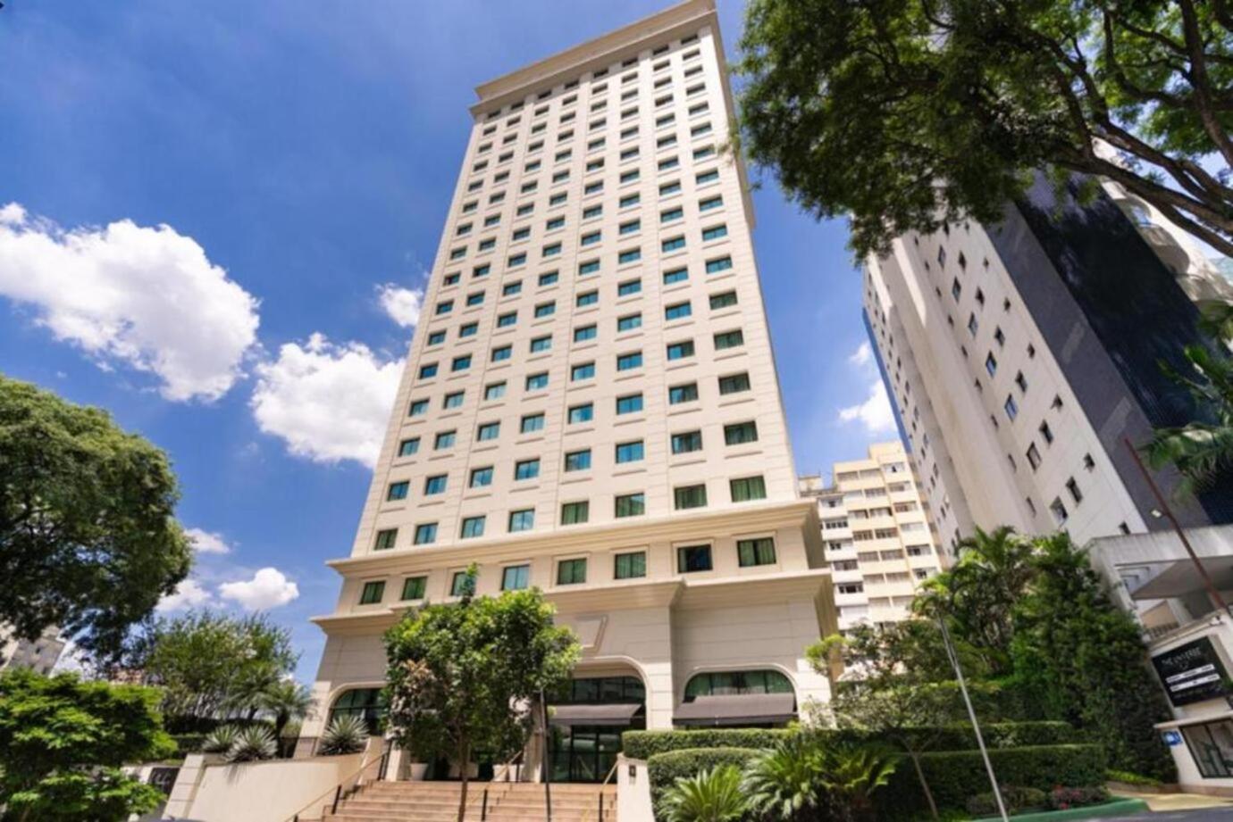 Hotel The Universe Paulista 5*