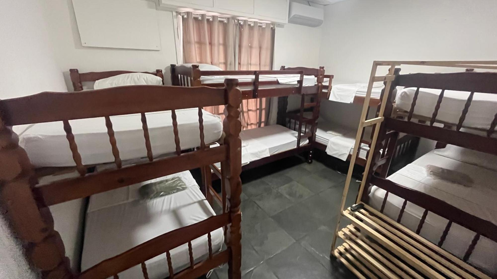 Coachhostel7 Albergue *