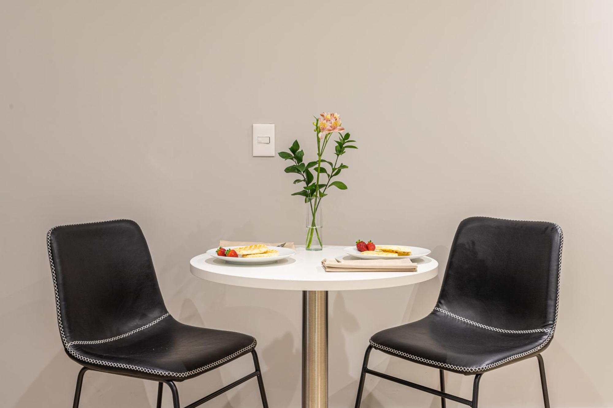 Predio Completo Com Wi-fi Proximo Ao Metro Consolacao E Ao Masp - Next Bela Cintra Apartment