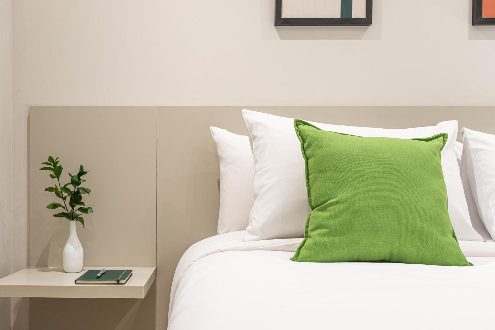 Predio Completo Com Wi-fi Proximo Ao Metro Consolacao E Ao Masp - Next Bela Cintra Apartment